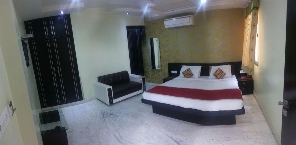 Star Hotel Agra  Εξωτερικό φωτογραφία