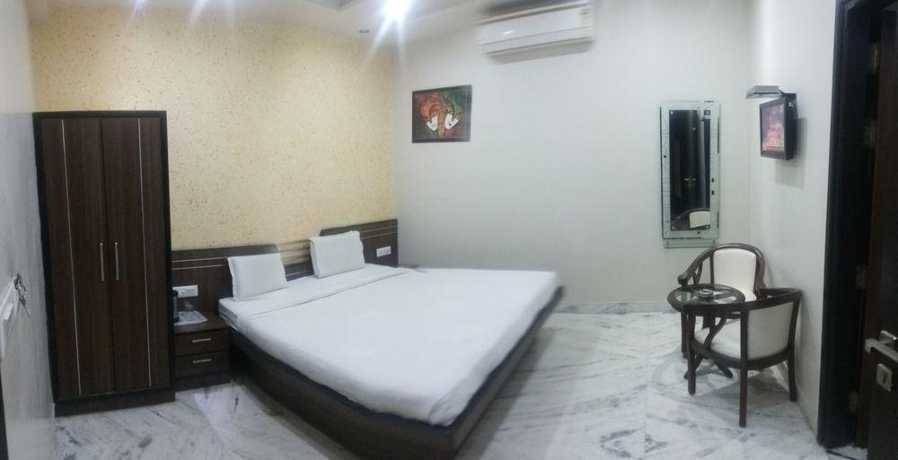 Star Hotel Agra  Εξωτερικό φωτογραφία