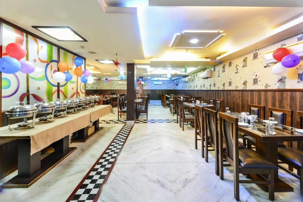 Star Hotel Agra  Εξωτερικό φωτογραφία