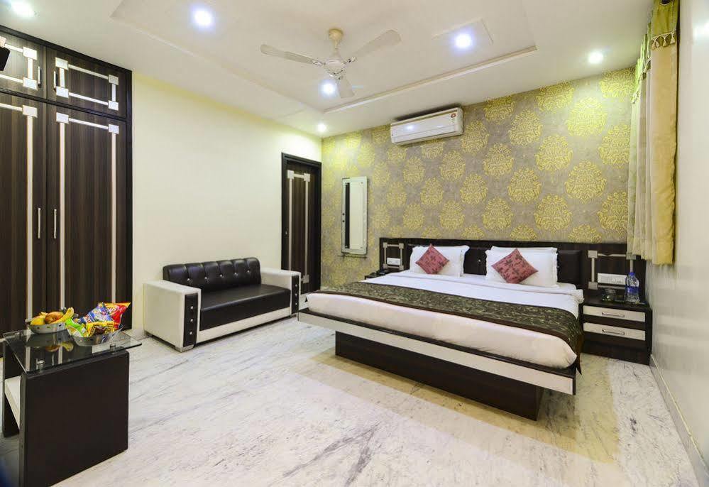 Star Hotel Agra  Εξωτερικό φωτογραφία